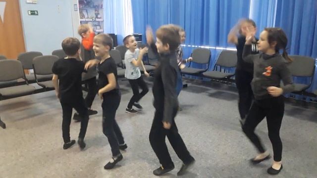 Разминка в 4 группе. смотреть онлайн