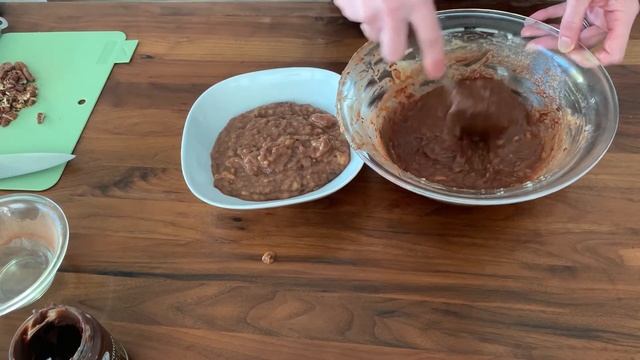 БАНАНОВЫЕ МАФФИНЫ / легкий рецепт - всего 3 ингридиента / выпечка без сахара / ПП смотреть онлайн