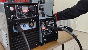Видеоинструкция подключения и запуска сварочного полуавтомата УРАЛ-Мастер 500 (02) и УРАЛ-4 (01).
