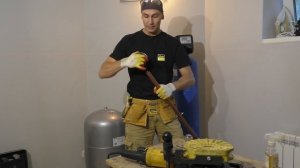 Станция водоподготовки: установка колонны обезжелезивания.