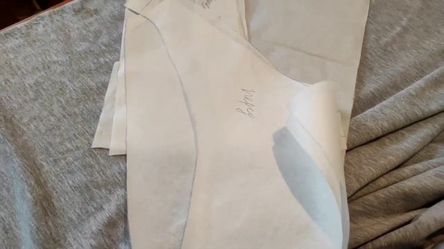 Почти опустились руки. Подключили свет. Что шью?
