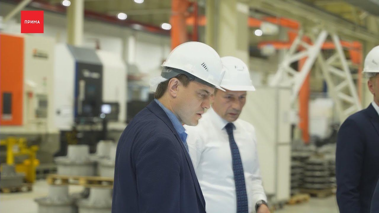 Михаил Котюков подписал соглашение о поставке сельхозтехники в край