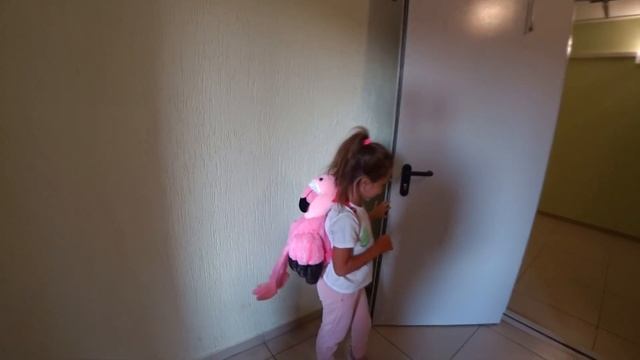 ВЛОГ Купили СПОРТИВНЫЙ КОСТЮМ и СШИЛИ школьный сарафан смотреть онлайн