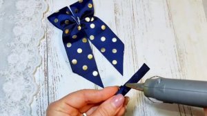 Галстук-брошь  и заколка .Школьный набор на каждый день