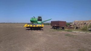 Комбайн Нива СК5М после реставрации в 2020 г. с жаткой для подсолнечника