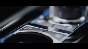 Jaguar XJR (рекламный ролик на русском)