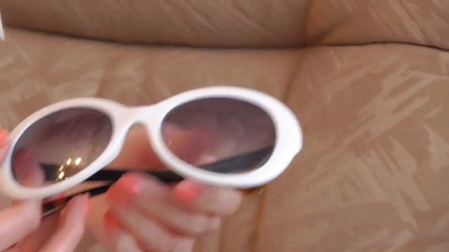 МОЯ КОЛЛЕКЦИЯ ОЧКОВ. ЛЮБИМКИ CHANEL. ГРАНДЫ, КОШАЧИЙ ГЛАЗ, СТРЕКОЗЫ смотреть онлайн