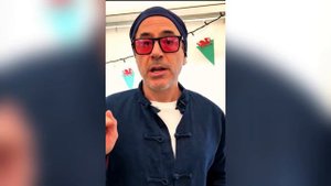 Железный человек (Тони Старк) - поздравляет Артема с днем рождения, 18 летием!