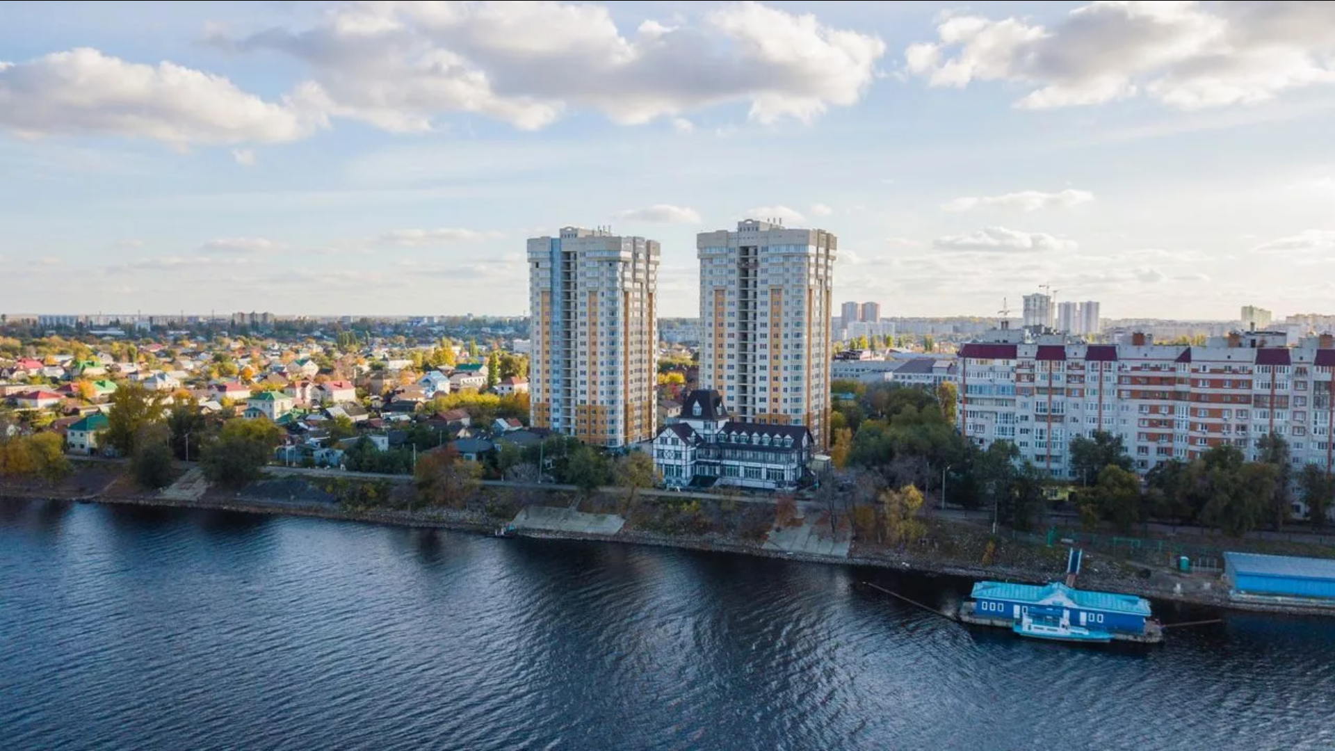 Город энгельс саратовской. ЖК Пушкина Энгельс. ЖК Пушкинский. Энгельс Саратовская область. Город Энгельс Саратовской области.