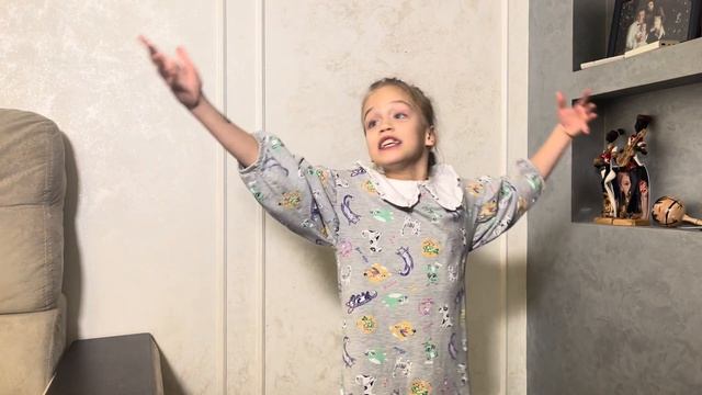 Афанасий Фет - Мама! глянь-ка из окошка... Читает Ева Чернова 7 лет смотреть онлайн