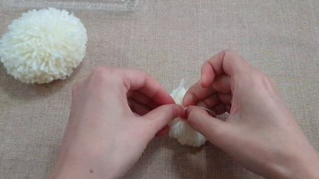 Easy Pom Pom Teddy Bear Making With Fingers - Amazing Woolen Craft Idea -How To Make Teddy Bear -DI