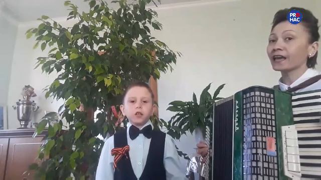 #однанавсехпобеда - Семья Кацюбинских, мама Оксана и сын Николай