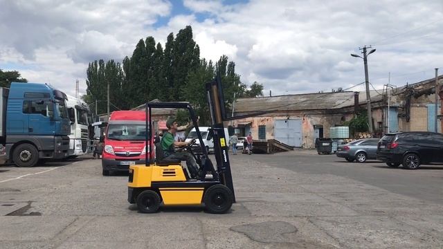 Бензиновый вилочный автопогрузчик Komatsu FG18-12 с двигателем toyota 4P