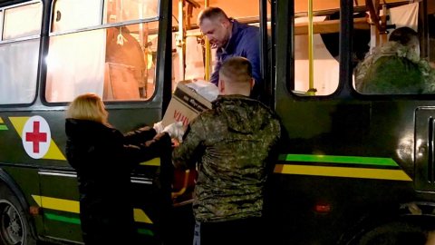 Бойцам, проходящим лечение в Белгородской области, передали новую партию гуманитарной помощи