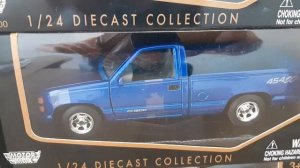 Ограниченная партия моделей автомобилей масштаба 1 к 24 от motormax