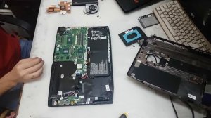 Перегрев процессора Intel i5 8300H в 100 градусов / Как разобрать и заменить термопасту Acer Nitro