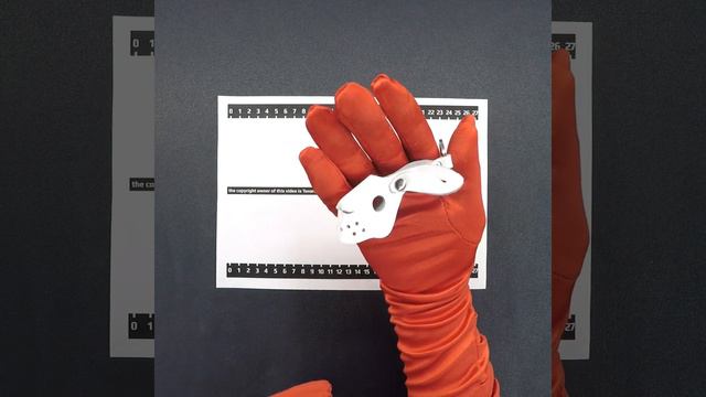 7930103602067 Брелок в виде зайца из белой кожи / White leather bunny keychain смотреть онлайн