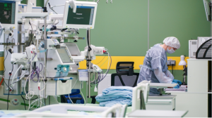 Вспышка ботулизма в России: последние новости