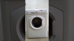Стиральная машина Hotpoint Ariston ARSF 109