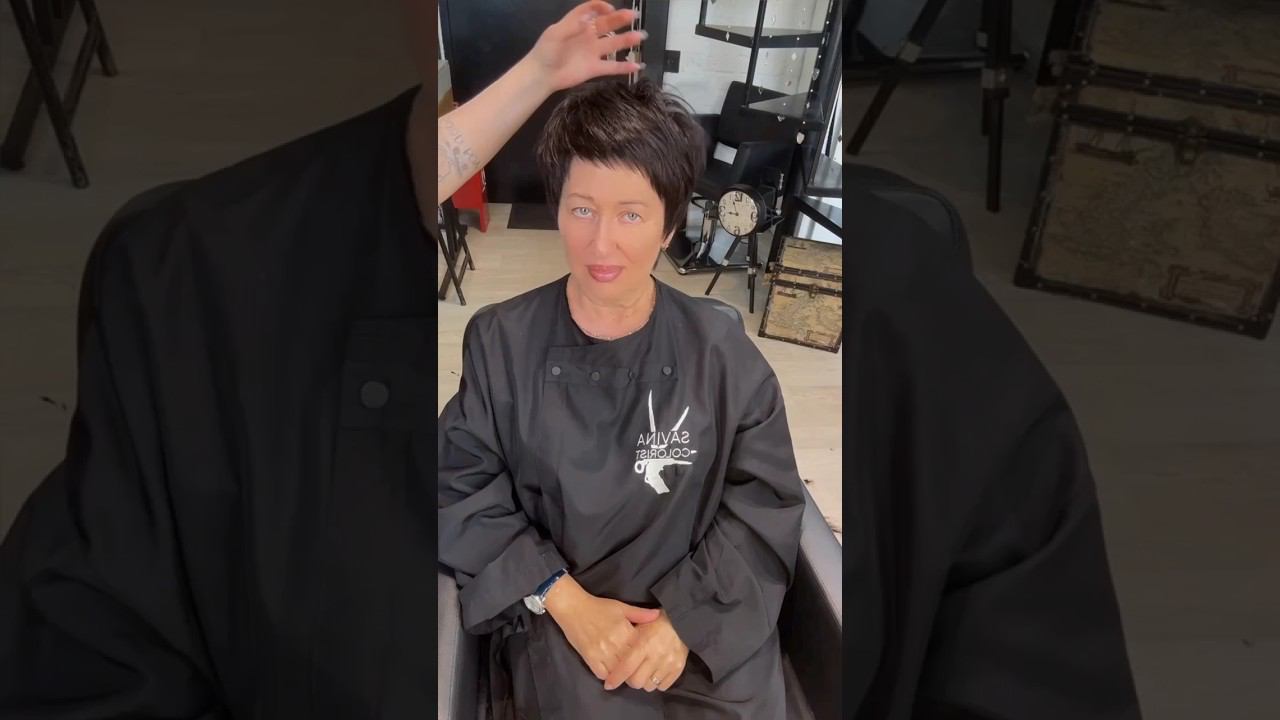 Объемная стрижка Пикси с удлиненным затылком /Voluminous Pixie haircut with an elongated nape