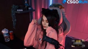 Юечка про подарки маме