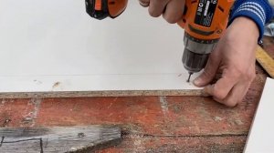 Самодельная станина для спила углов под 45 и 90 градусов электролобзиком.