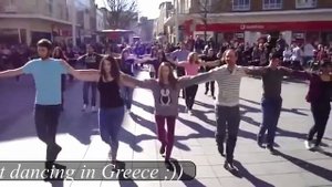 Россия играет!Греция танцует! Russia is playing! Greece is dancing! Η Ρωσία παίζει!Η Ελλάδα χορεύει