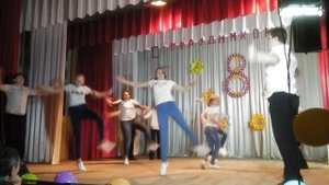 Танец "Надо поле притоптать" танц.коллектив "Адреналин"