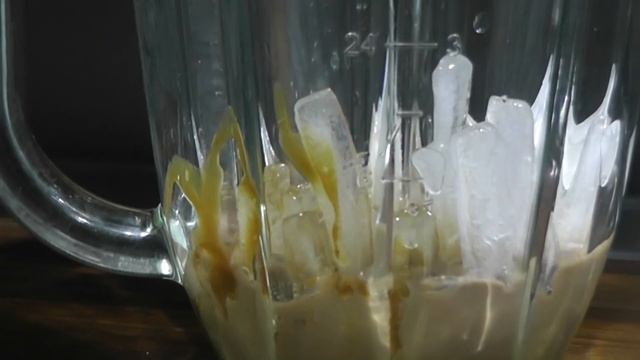 Холодный "Горячий шоколад" с карамелью