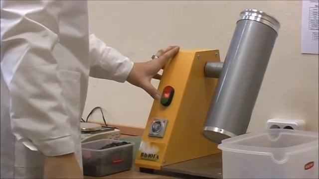 Лабораторная мельница ВЬЮГА