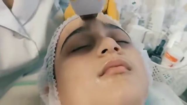 Косметология для подростков, чистка + лечение, а также консультация и подбор домашнего ухода. смотреть онлайн