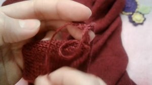 Сшивание изделия вертикальным трикотажным швом. Мастер-класс для начинающих вязать.