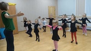 Плие середина. Хореография для детей 5-6 лет