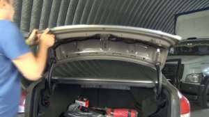 Убираю ржавчину с крышки багажника Hyundai i40