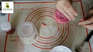 КАК ОКРАСИТЬ МАСТИКУ САМОСТОЯТЕЛЬНО