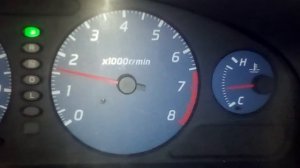 Плавают обороты. Nissan serena c24