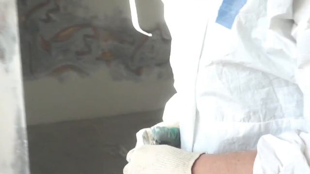 Безвоздушная покраска потолка и стен.