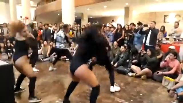 Expo Erotic 2019 Casa de la Cultura Ecuatoriana..Quito смотреть онлайн