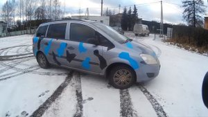 новый вид опель зафира б ....поклеил пленкой....