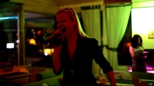 АЛИСА ВОКС из группы ленинград в ресторане 'паруса'