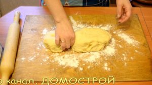 Простой пирог с курицей - курник.
