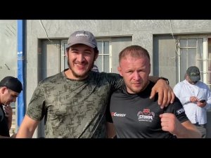Шлеменко. Утренняя зарядка в Махачкале.