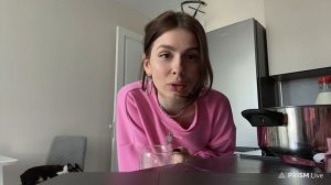 ВИШЕНКА СЛУЧАЙНО ЗАСВЕТИЛА П0ПУ НА СТРИМЕ?! ШИКАРНАЯ ФИГУРА ВИШЕНКИ