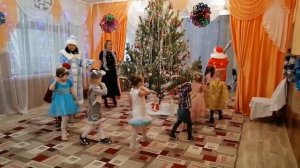 Новогодний хоровод «Шёл по лесу Дед Мороз»