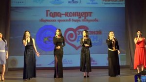 Песня Тоонто нютаг в Санкт-Петербурге