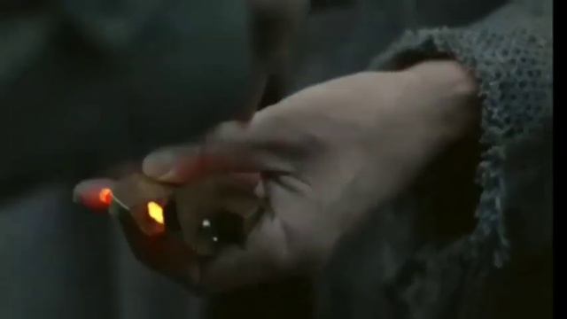 Профессиональная уверенность при принятии решений без знаний перемещает человека в ... :) смотреть онлайн