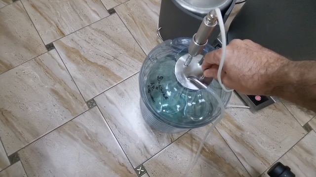 Вакуумные поршневые безмасляные насосы - получение остаточного давления в 1кПа смотреть онлайн