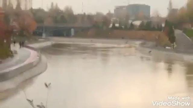 Toshkent Shahridagi Eng Baland Toshkent  Teleminorasi Va Shahidlar Xotirasi Xiyoboni.