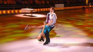 Маргарита Дробязко и Алексей Яшин. "Нет, я не плачу и не рыдаю". Фрагмент выпуска от 29.12.2013