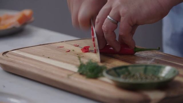 Knife Skills & Sharpening | Jamie Oliver by Tefal Stainless Steel Knife Range смотреть онлайн